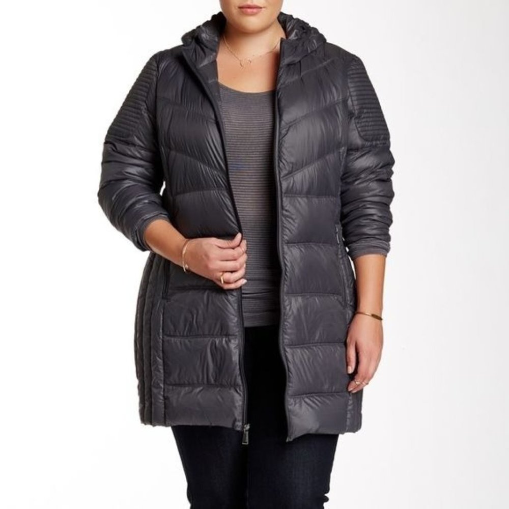 BCBGeneration Womens M Black Ultra Light Weight Pa